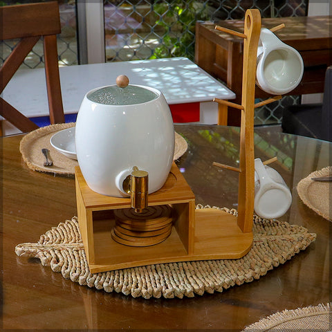 Enhance your dining experience with our Woven Leaf Shaped Place-mats.